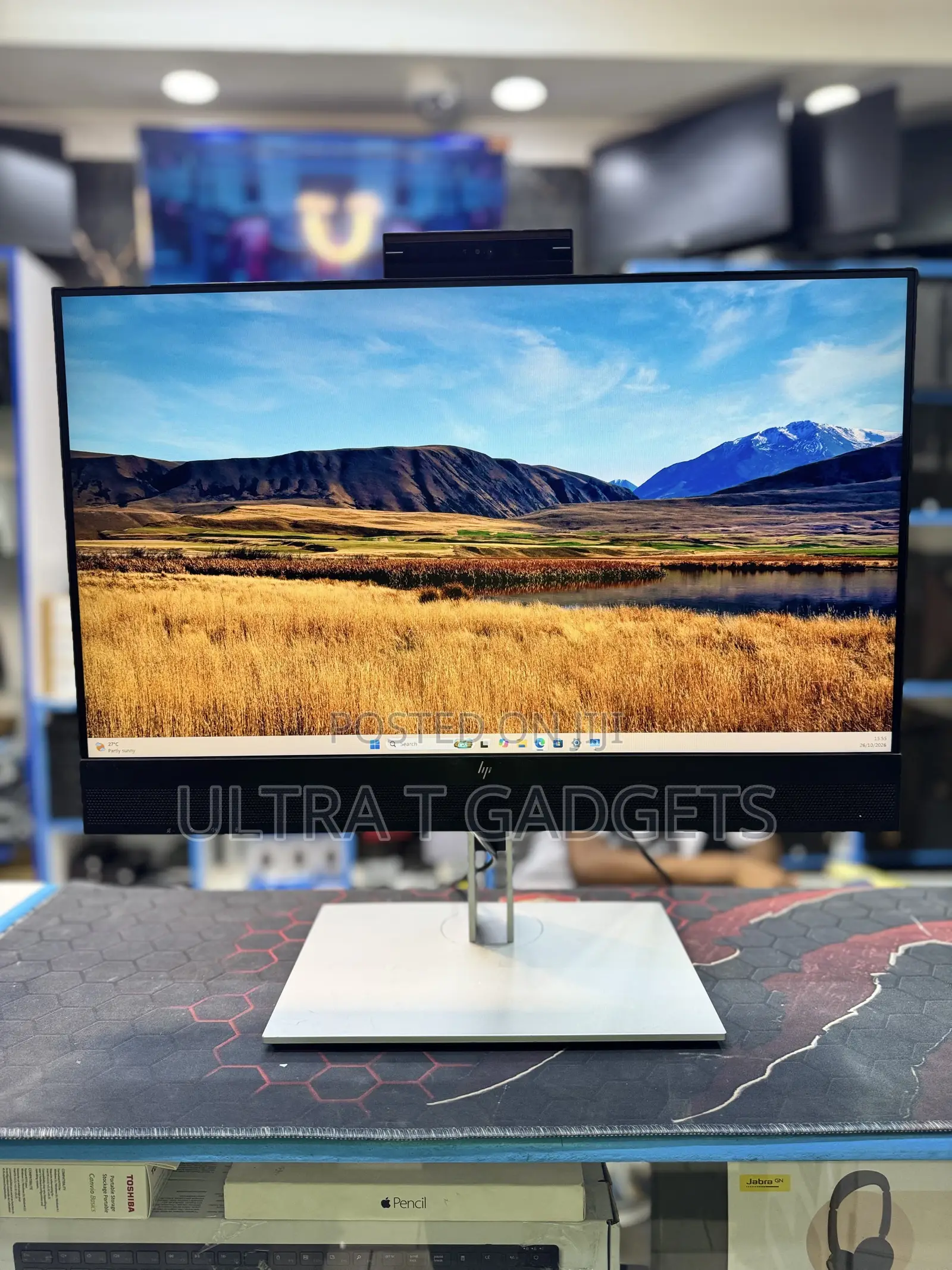 HP E24m G4 24” FHD USB-C Monitor