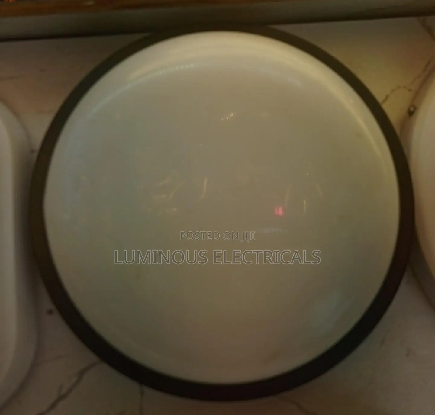 Modern Round LED Bulkhead Ceiling & Wall Light (Black Trim)
