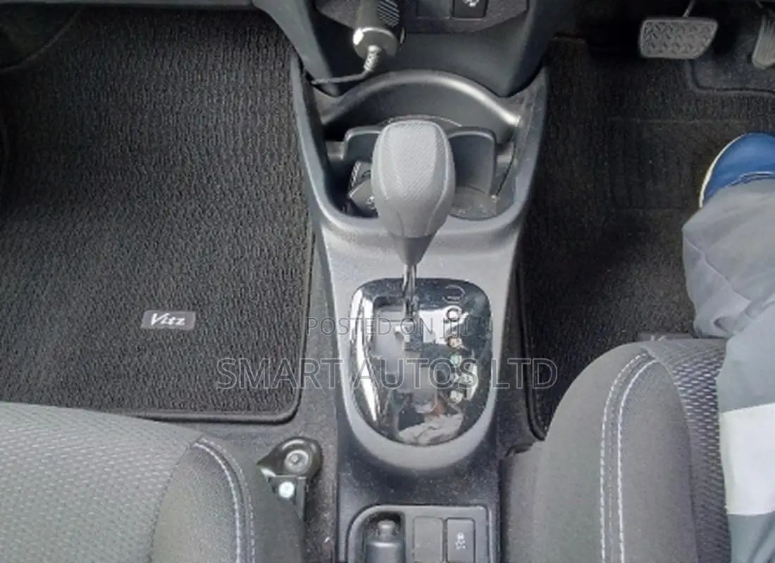 Toyota Vitz 2019 Blue