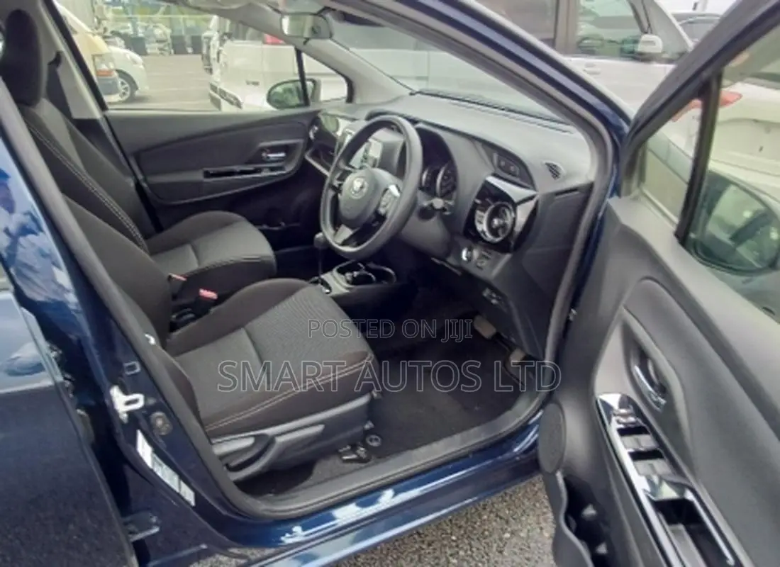 Toyota Vitz 2019 Blue