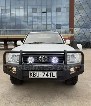 Toyota Land Cruiser Prado 2005 White
