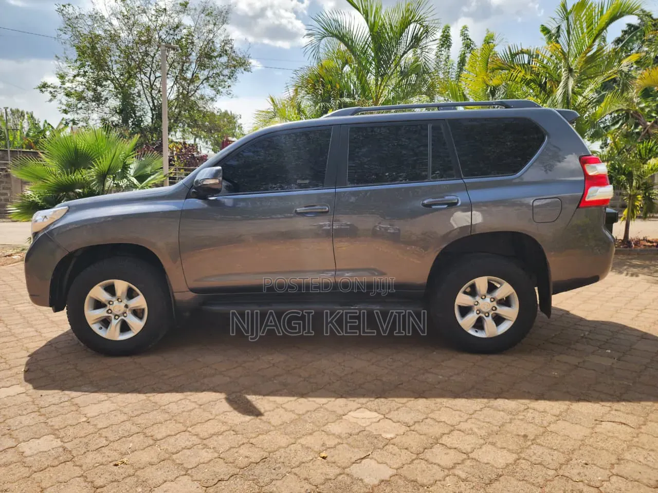 Toyota Land Cruiser Prado 2015 Gray