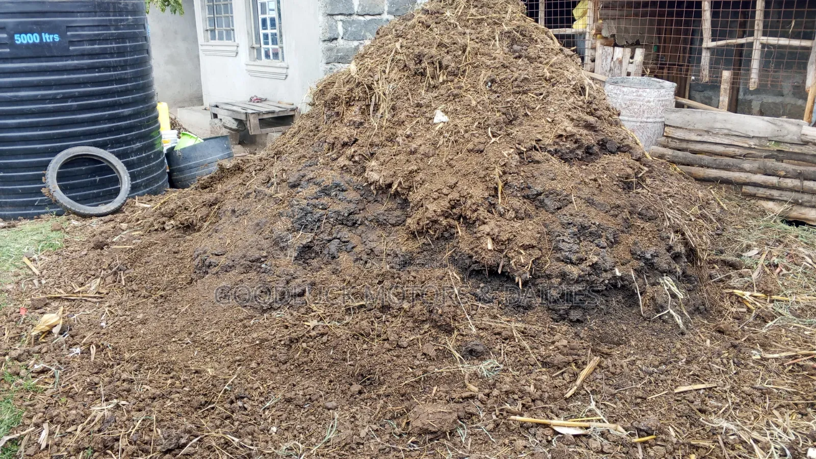 Dry Manure for Sale.