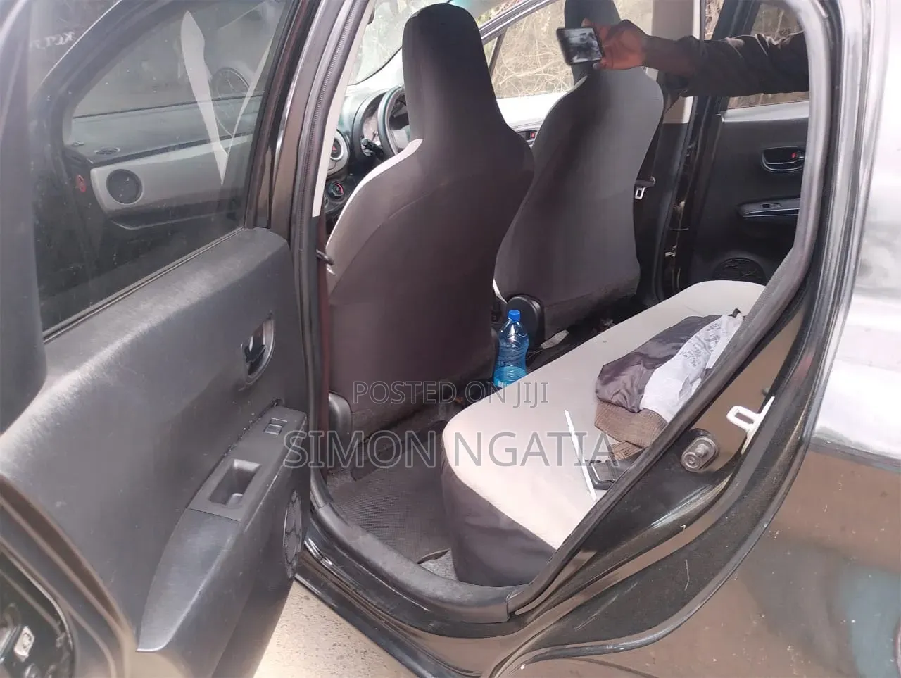 Toyota Vitz 2011 Black