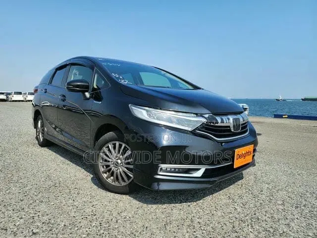 Honda Fit Shuttle 2019 Black