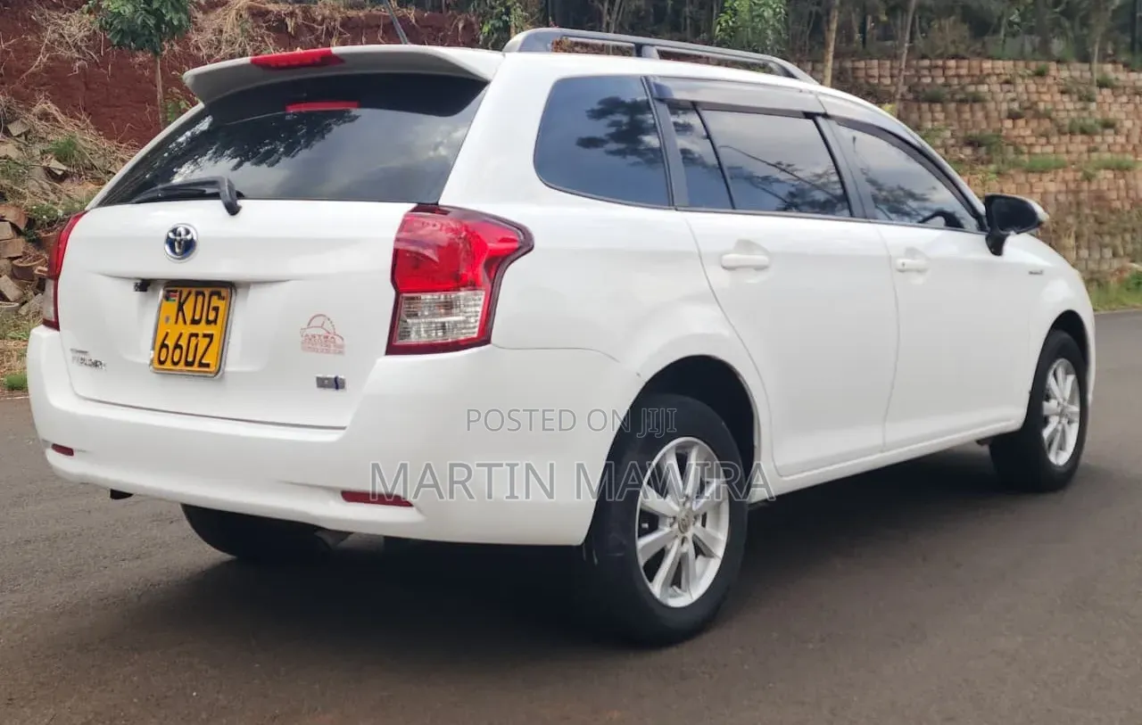 Toyota Corolla Fielder 2014 White