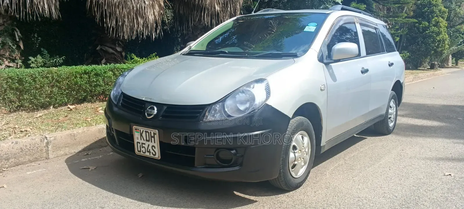 Nissan Advan 2014 Silver