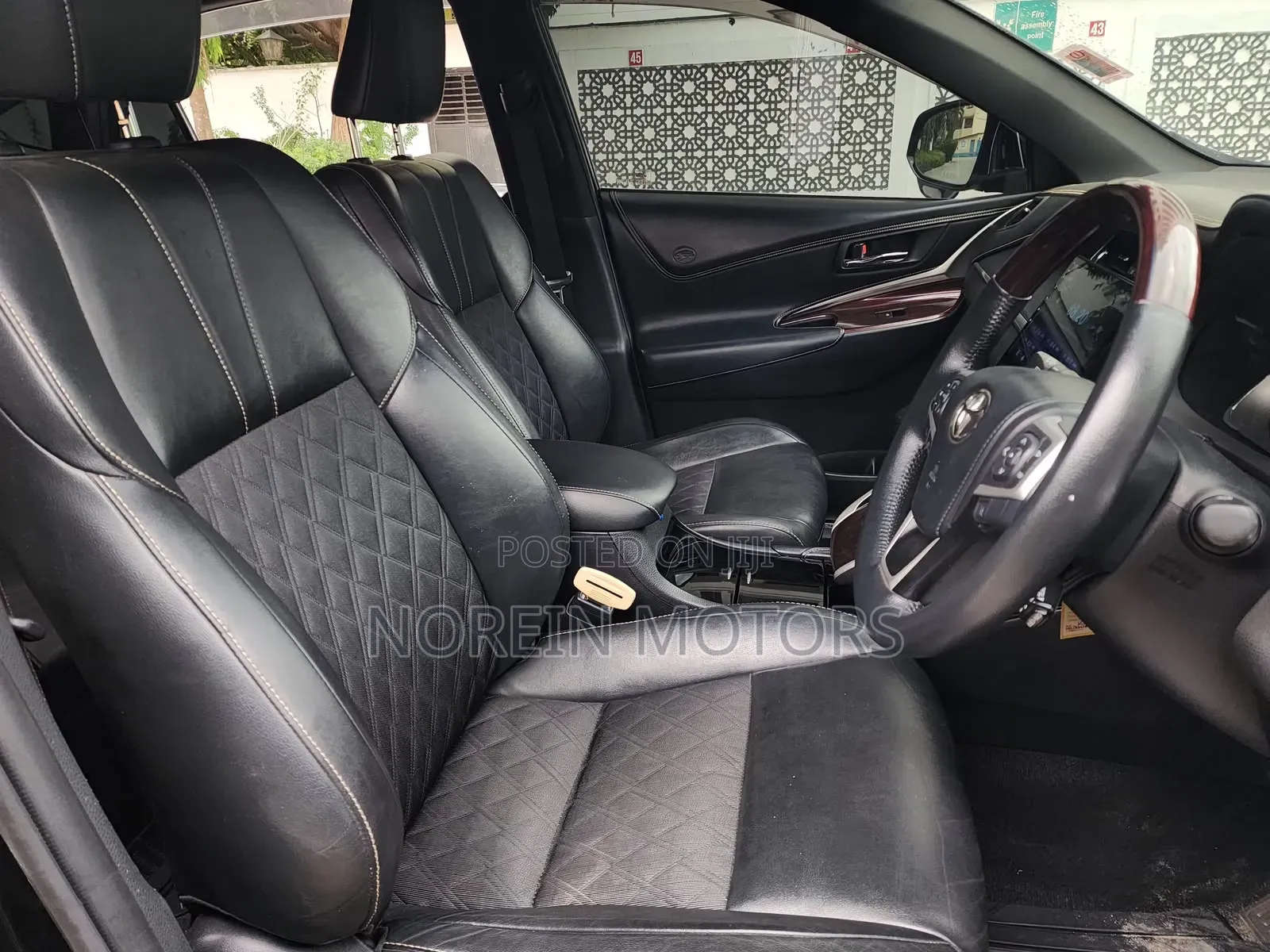 Toyota Harrier 2017 Purple