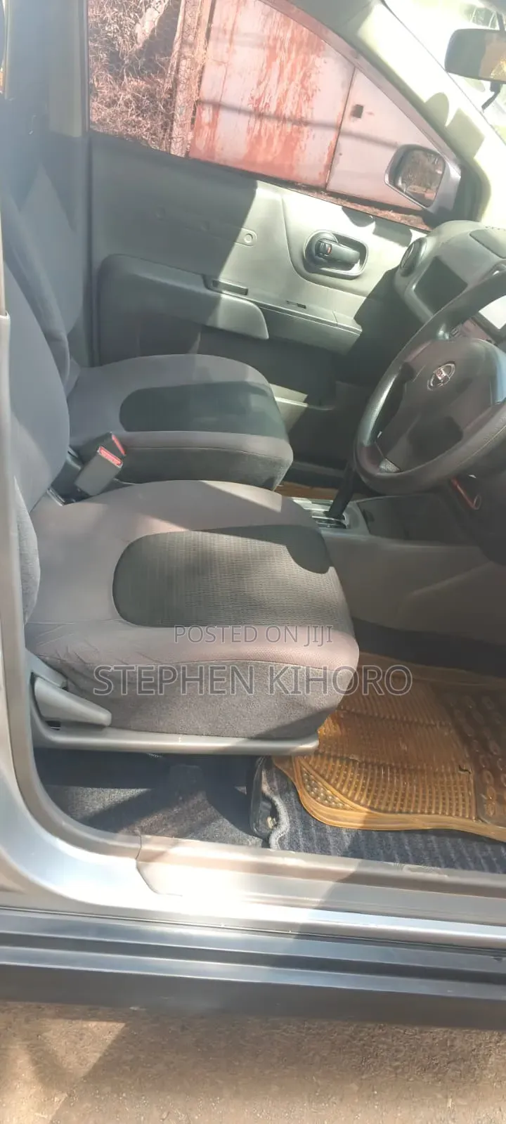 Nissan Advan 2014 Silver