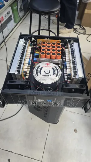 Amplifier Ca40