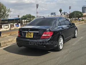 Mercedes-Benz C200 2014 Black
