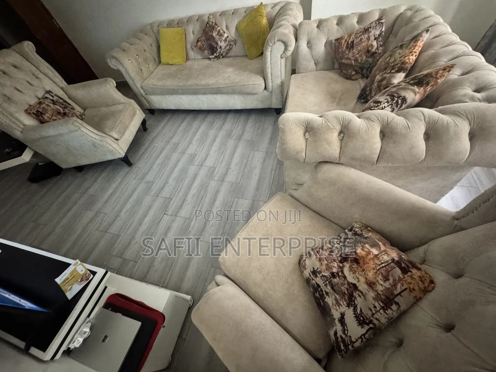 7 Seater Available for Quick Sale
