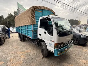 ISUZU NPR 2009 Model