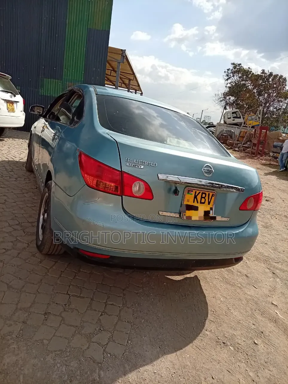 Nissan Bluebird 2008 Blue