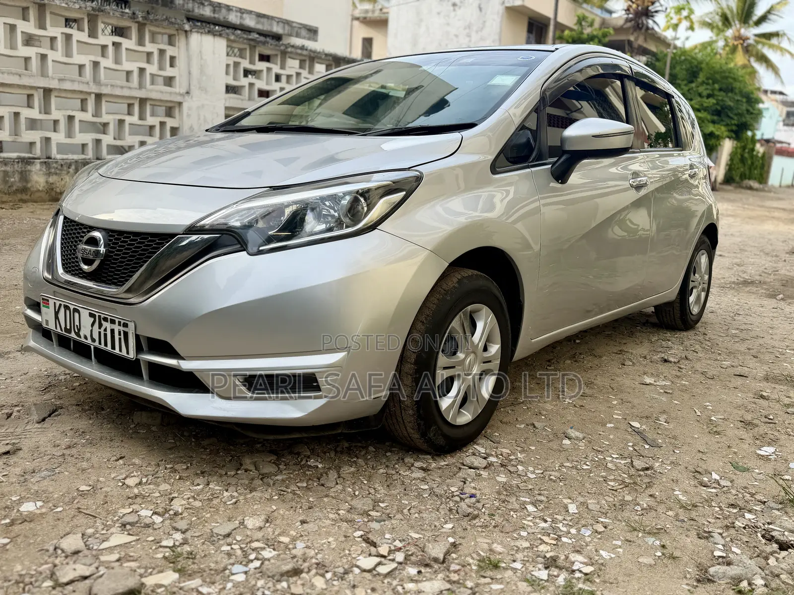 Nissan Note 2018 Silver