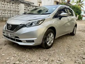 Nissan Note 2018 Silver