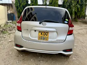 Nissan Note 2018 Silver