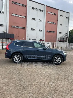 Volvo XC60 2019 Blue
