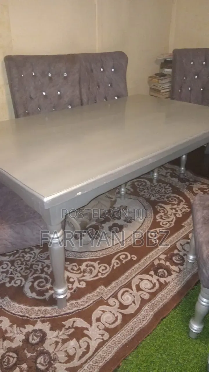 Dinning Table