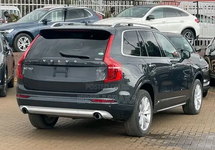 Volvo XC90 2019 Blue