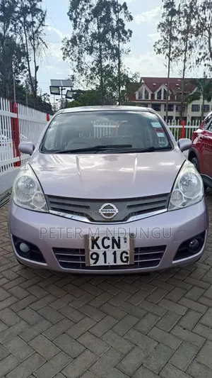 Nissan Note 2010 Purple