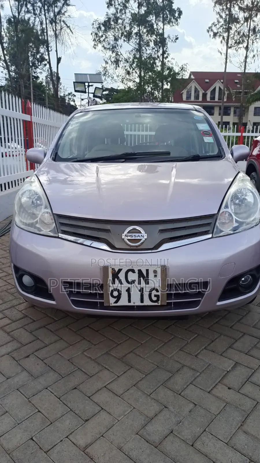 Nissan Note 2010 Purple