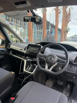 Nissan Serena 2017 White