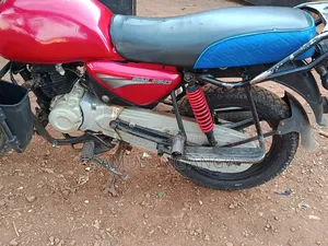 Bajaj Boxer 2019 Red