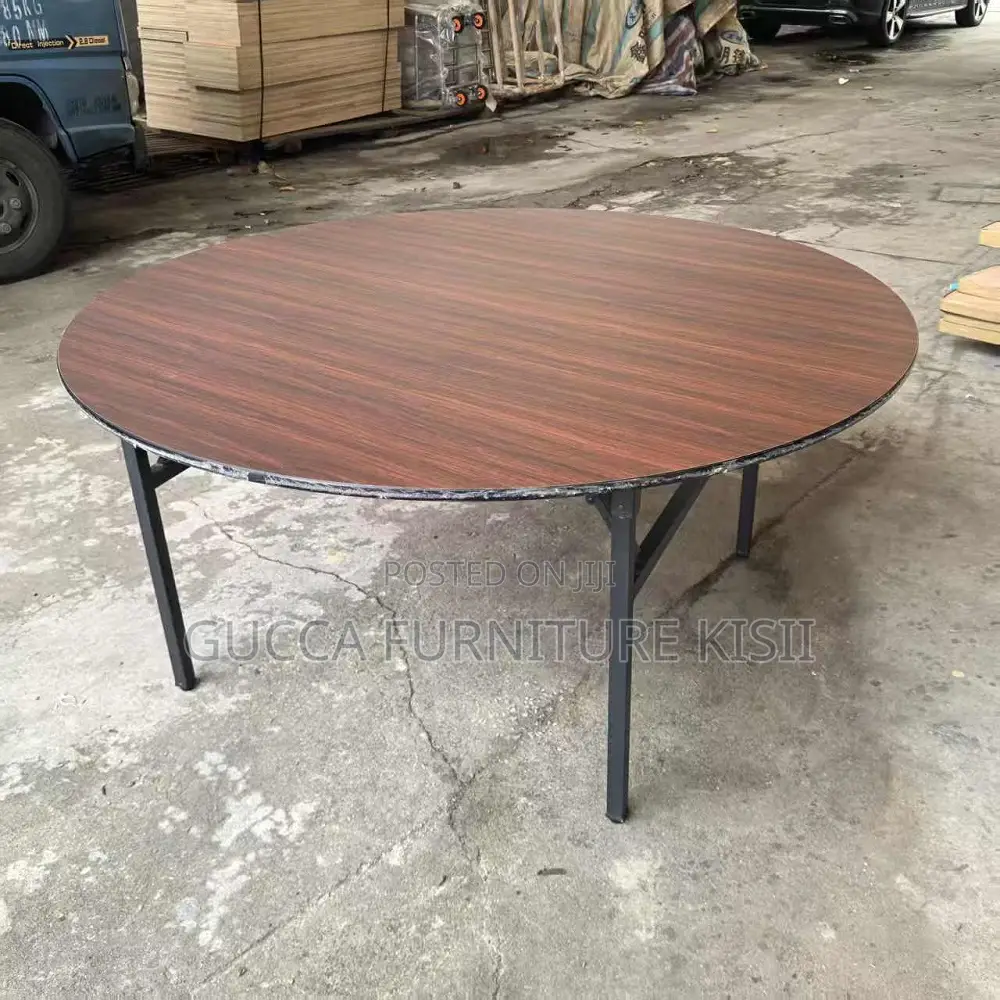 Customized Circular Round Table With 4 Folding Legs