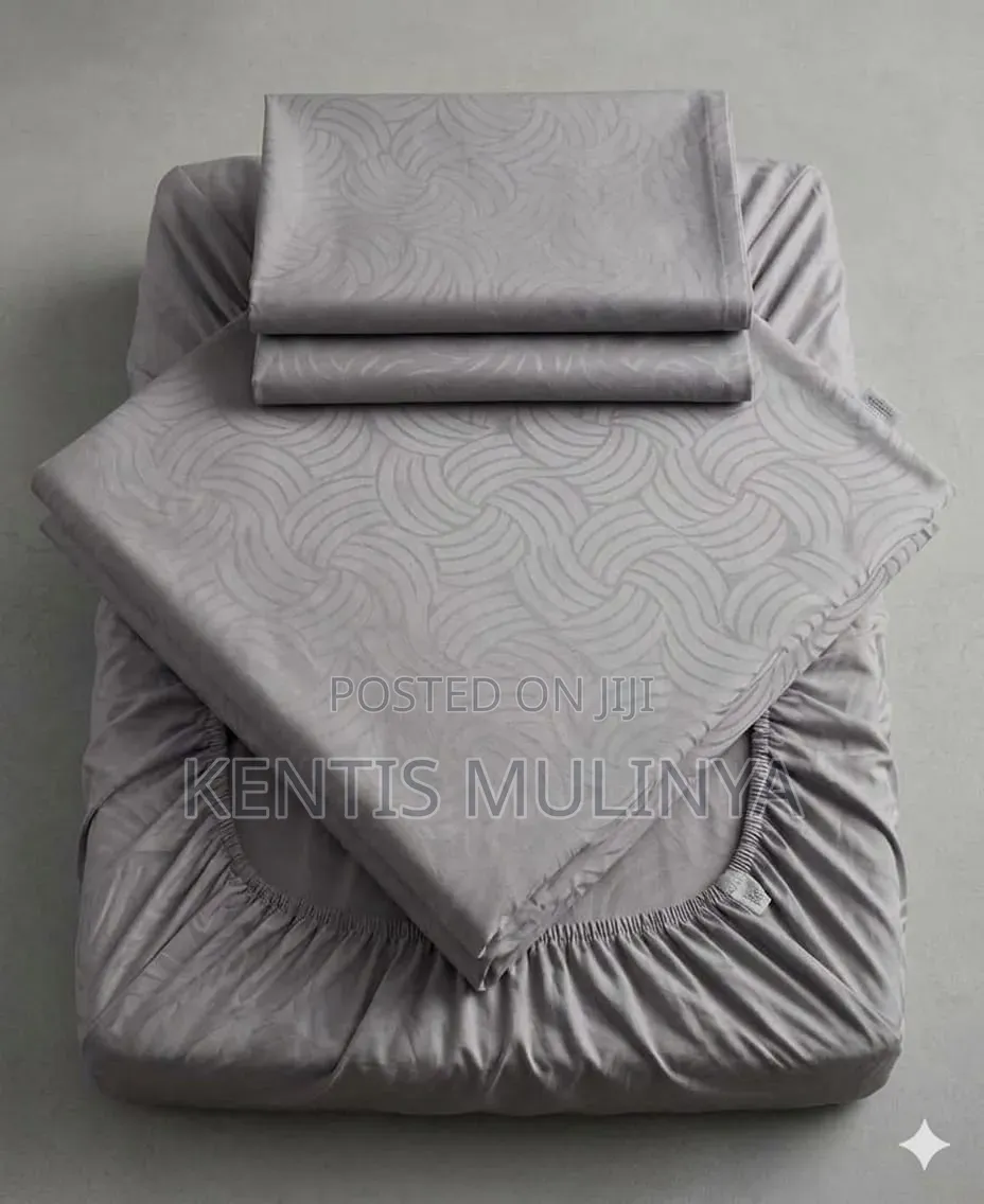Plain Patterned Fitted Bedsheets