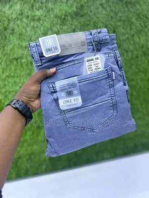 Elegant Straight Jeans Available Now