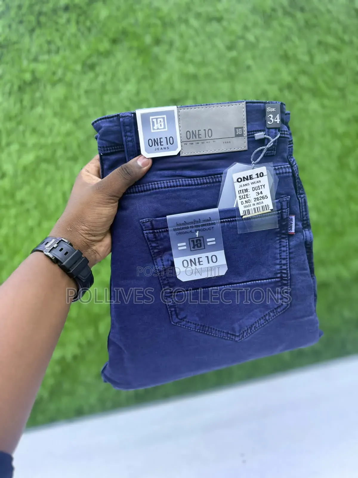 Elegant Straight Jeans Available Now