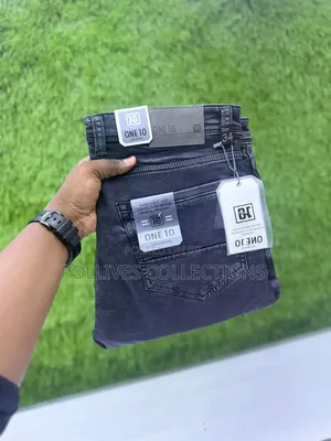 Elegant Straight Jeans Available Now