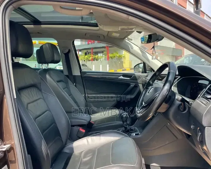 Volkswagen Tiguan 2017 Brown