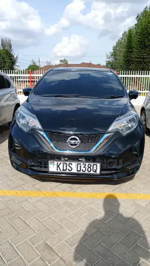 Nissan Note 2018 Black