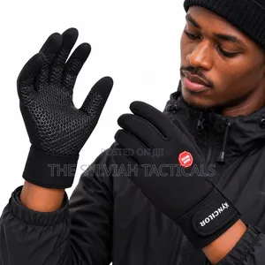 *Thermal Gloves*
 Warm & Comfortable Thermal Material
