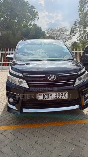 Toyota Voxy 2016 Black