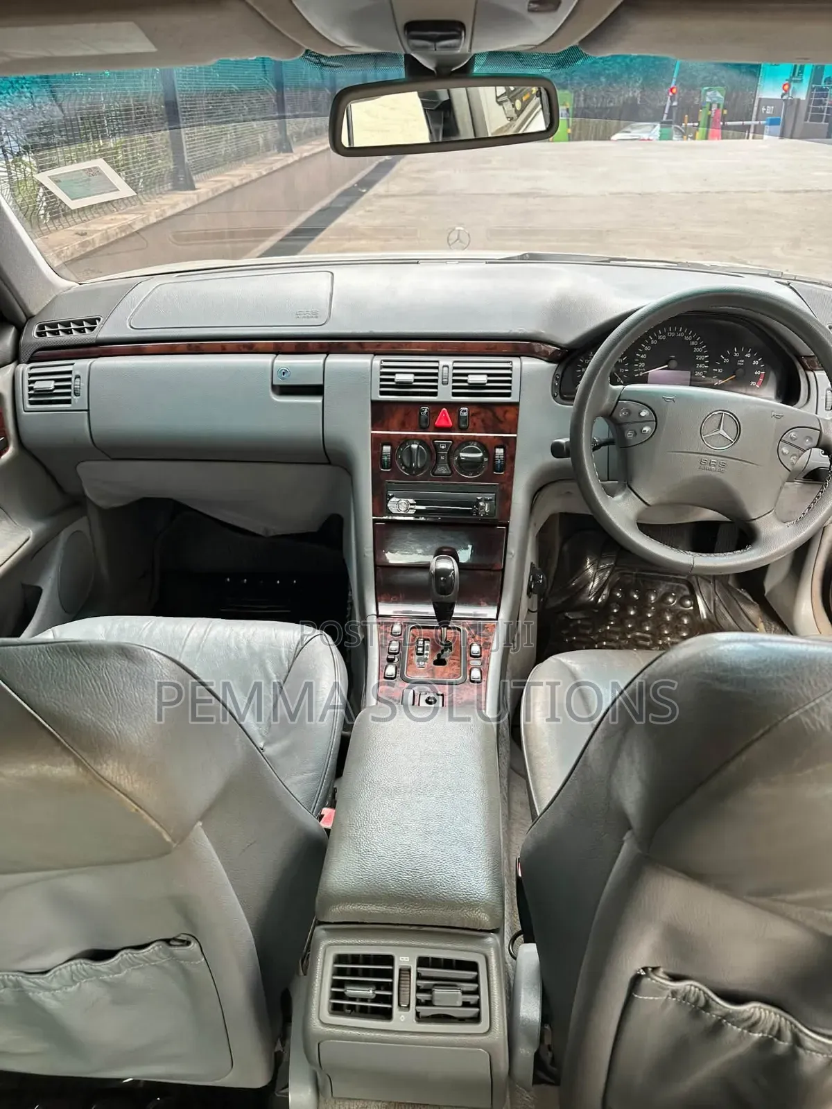 Mercedes-Benz E200 2000 Silver