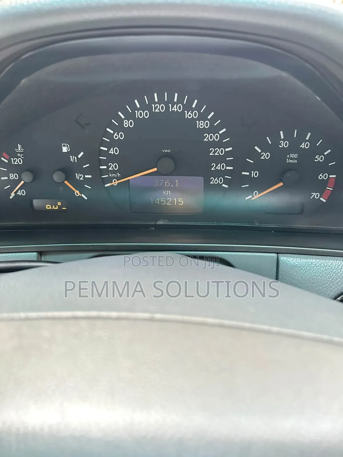 Mercedes-Benz E200 2000 Silver