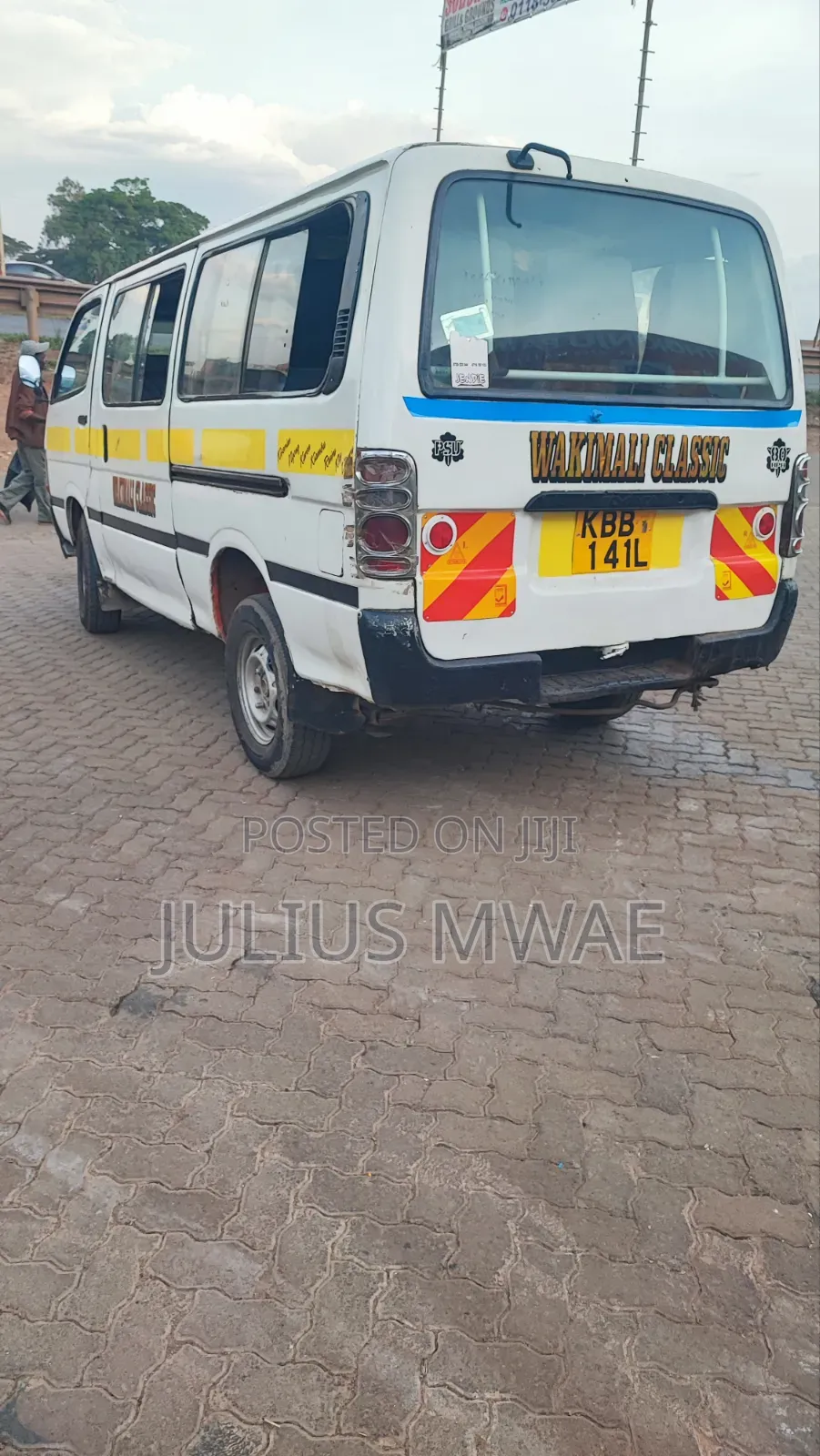 Toyota HiAce 2009 White