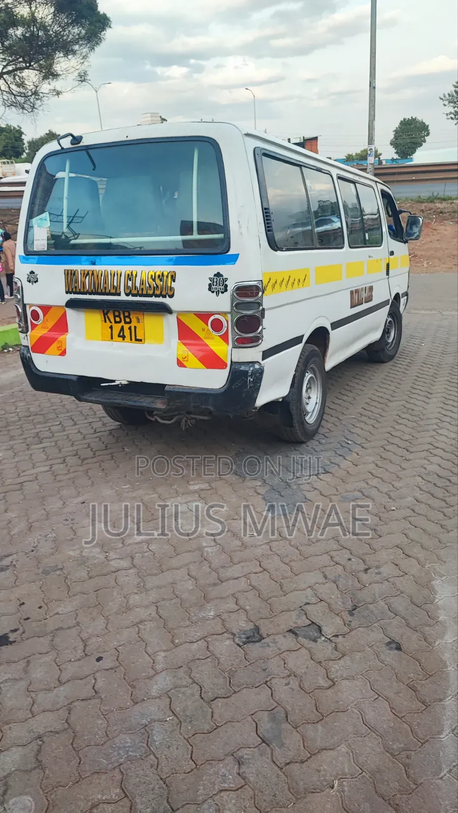 Toyota HiAce 2009 White