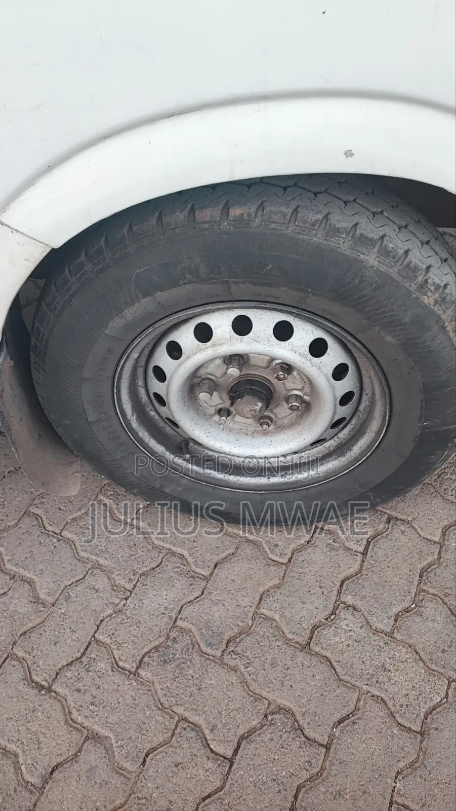 Toyota HiAce 2009 White