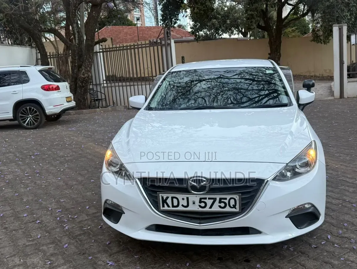 Mazda Axela 2015 White
