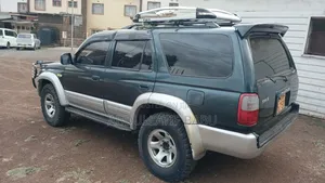 Toyota Hilux Surf 2003 Green