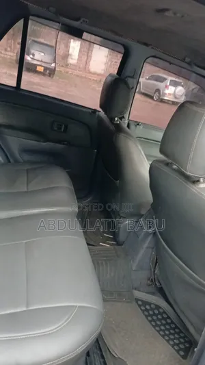 Toyota Hilux Surf 2003 Green