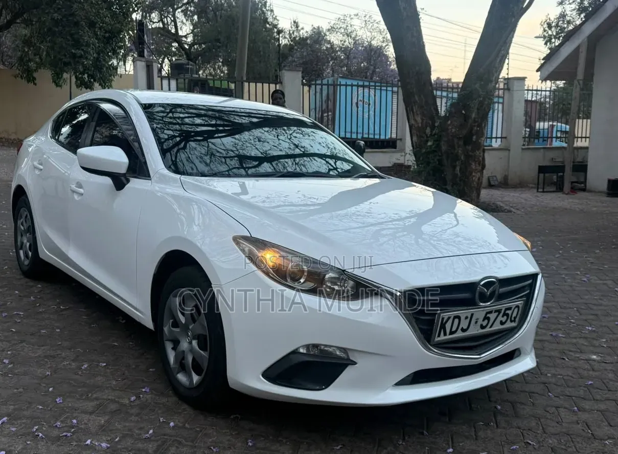 Mazda Axela 2015 White