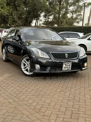 Toyota Crown 2012 Black