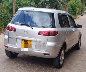Mazda Demio 2006 Silver