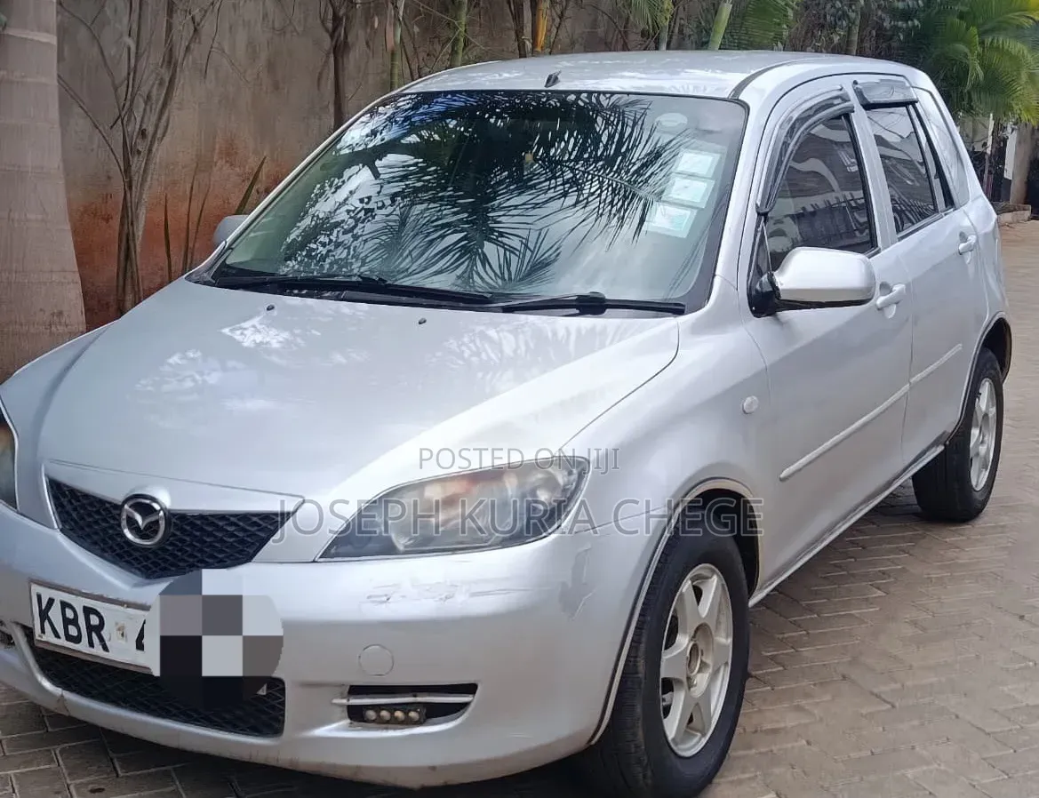 Mazda Demio 2006 Silver