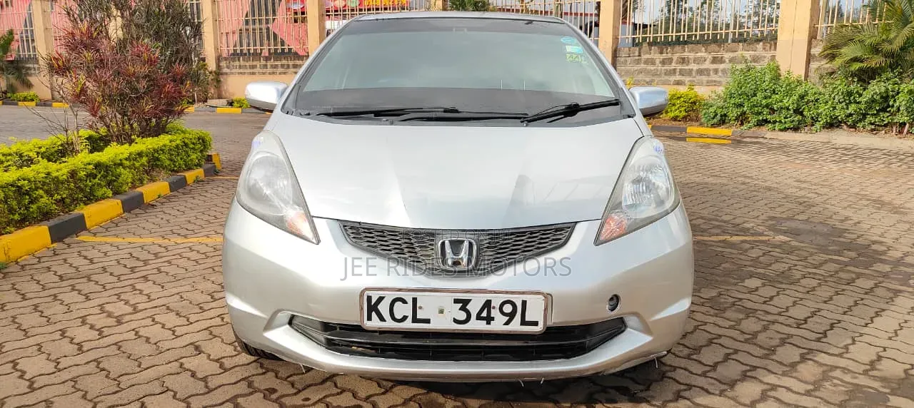 Honda Fit 2010 Silver